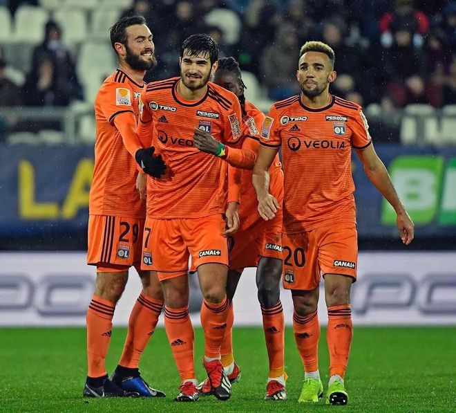 关于亚眠客场不敌里昂,遭遇失利的信息 关于亚眠客场不敌里昂,遭遇失利的信息