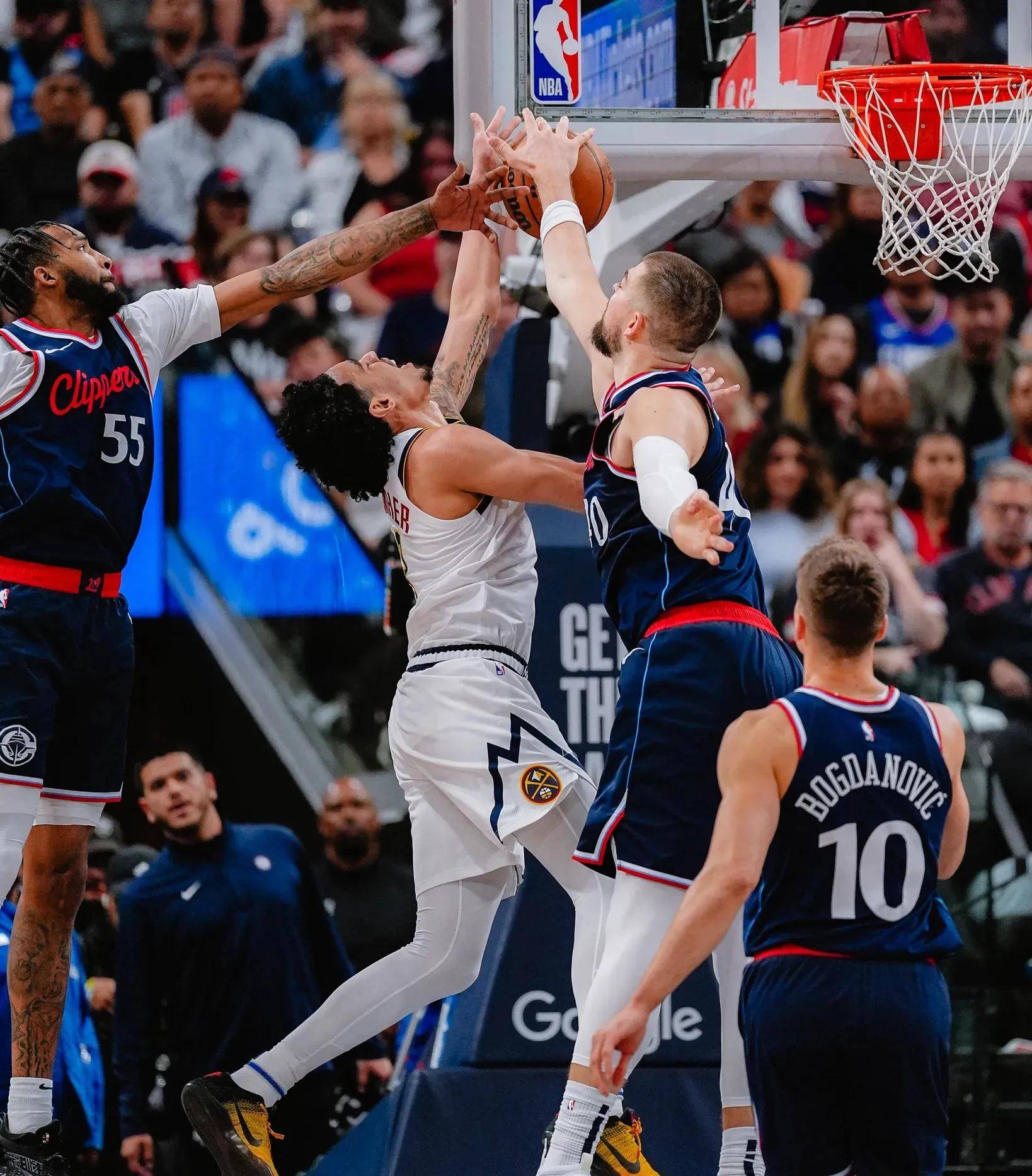 快船大胜开拓者，伦纳德全场分