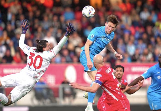 DB游戏-关于塞戈维亚客场大胜，追平积分的信息