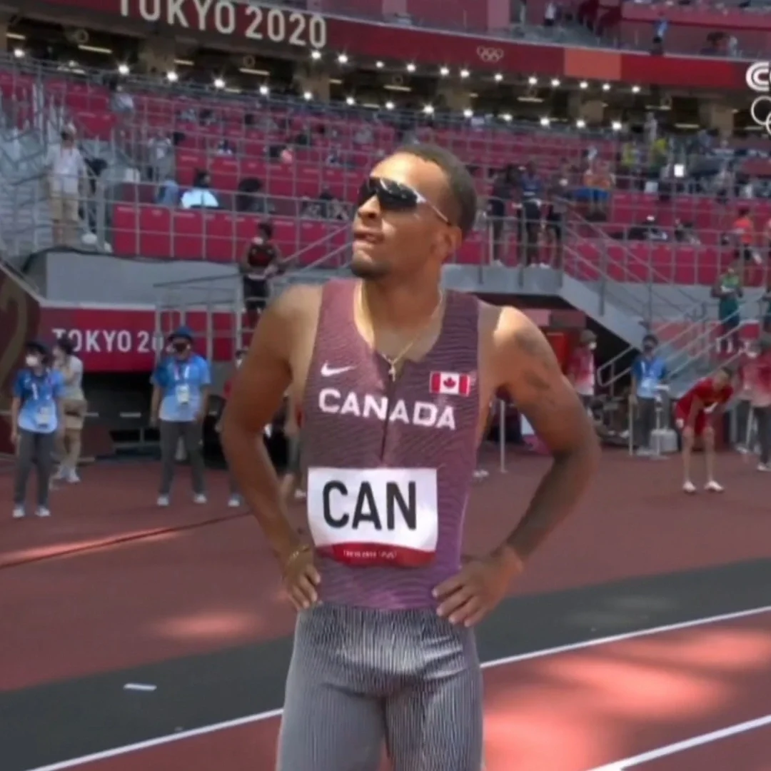 关于加拿大游泳选手速度惊人，引领风潮的信息