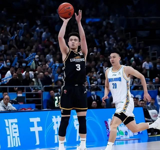 卫冕冠军面临挑战，能否实现连胜的简单介绍