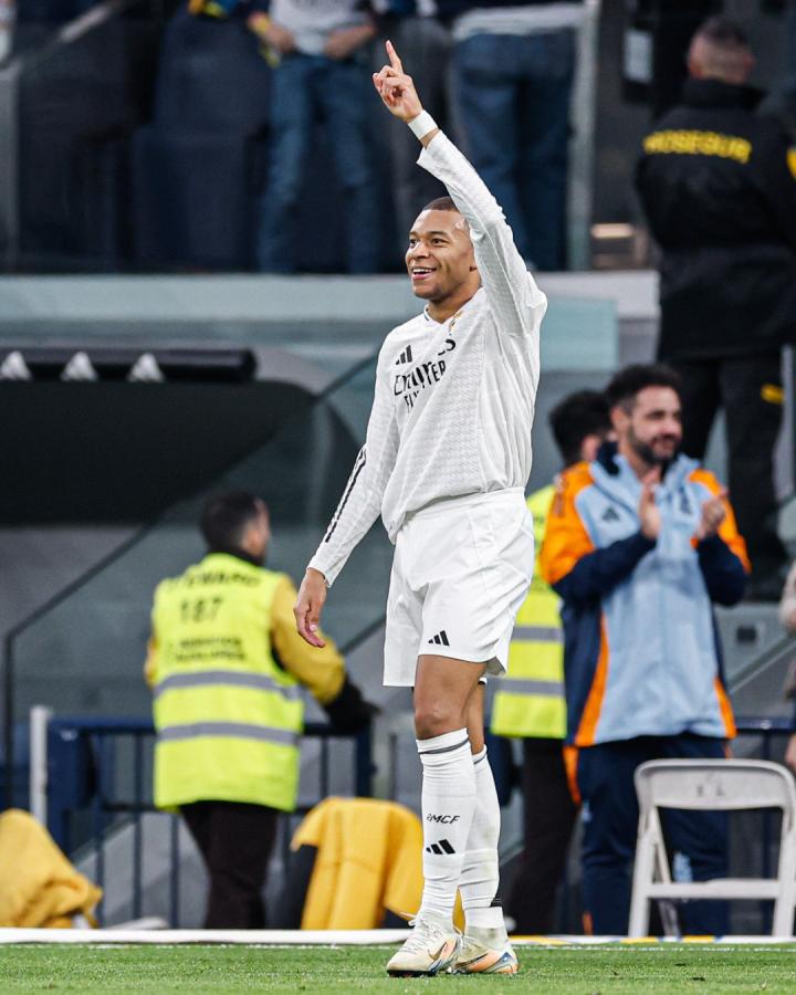 DB彩票官网-塞维利亚主场告捷，稳扎稳打守住领先优势