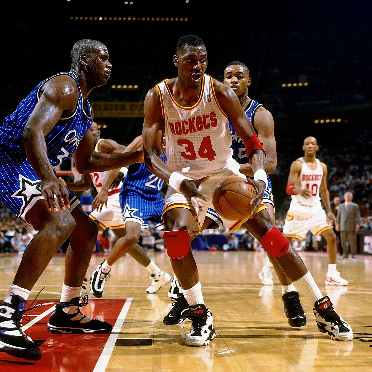 DB游戏-NBA总决赛火箭夺冠，为篮球历史留下印记