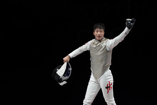 DB彩票官方网站-秘鲁击剑选手百折不挠最终获胜