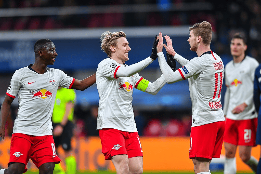 DB gaming-霍芬海姆球员表现出色，帮助球队成功摘星