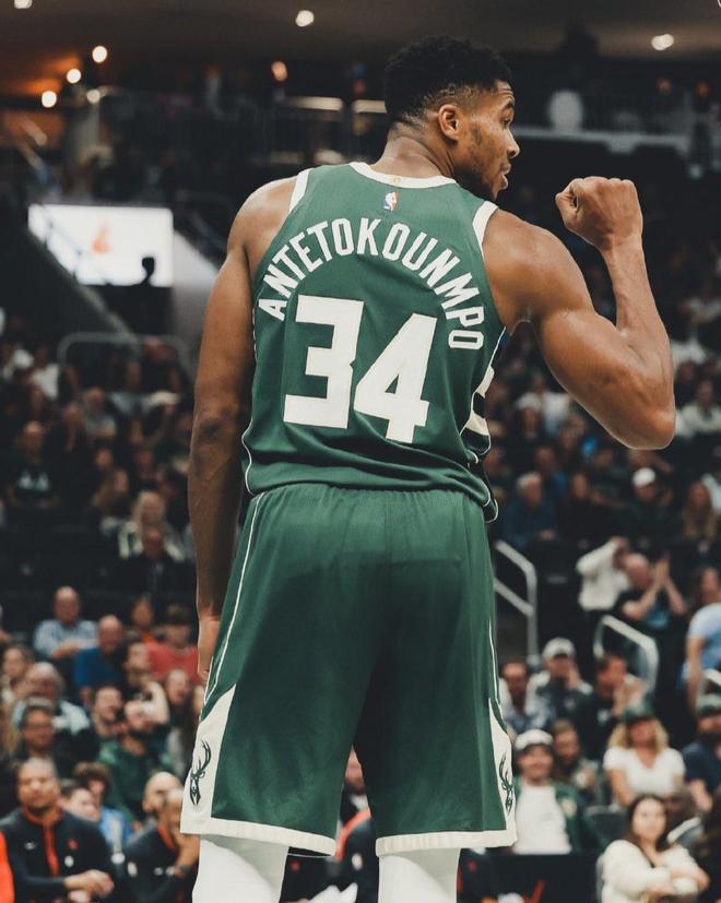 雄鹿客场战胜太阳，字母哥表现两全其美