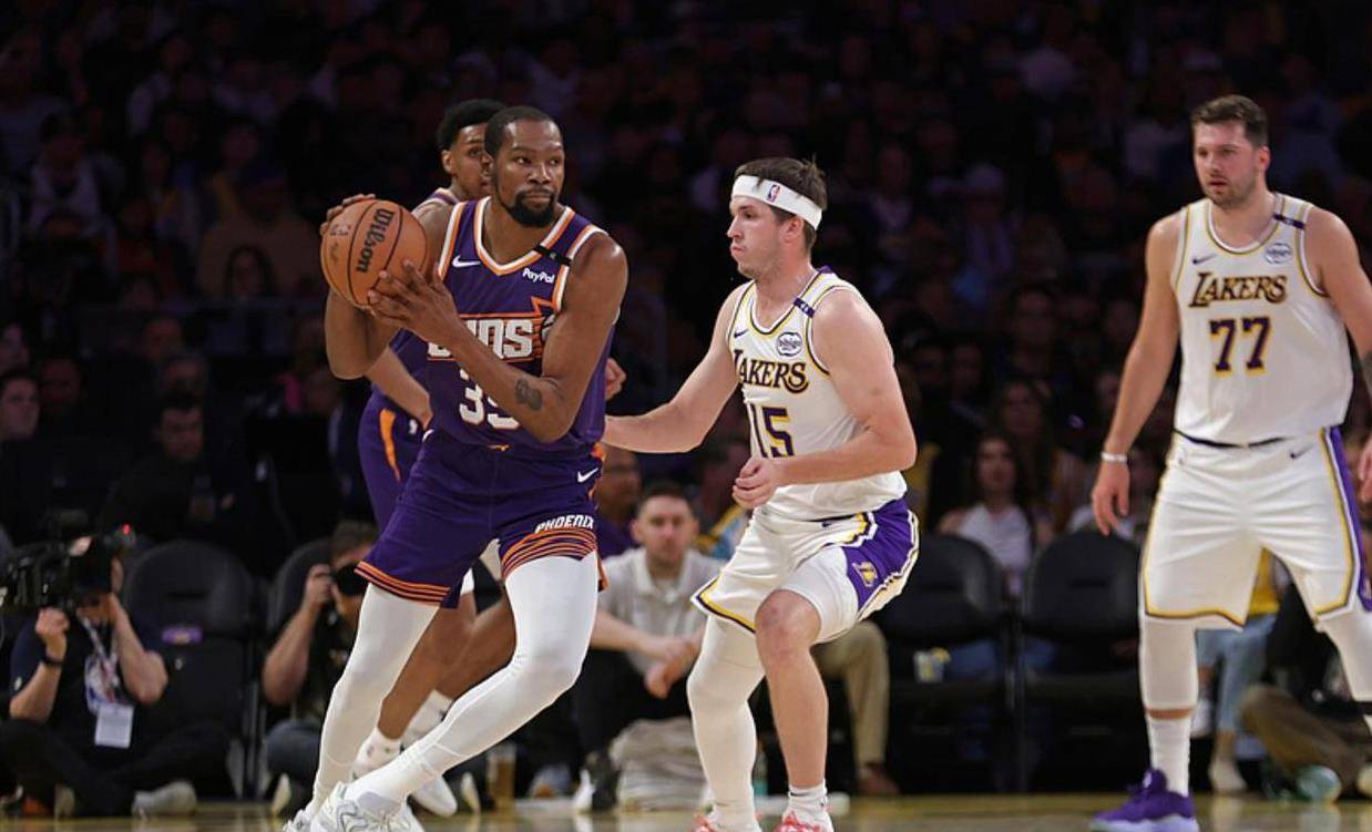 广东队完胜湖人,东契奇带队取胜 广东队完胜湖人,东契奇带队取胜